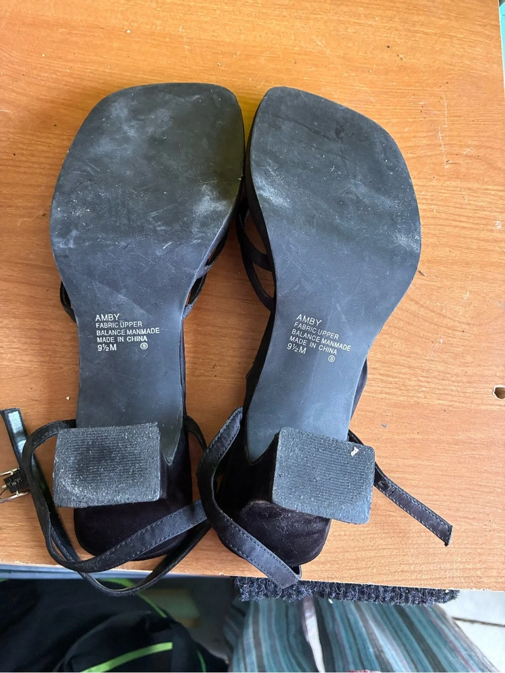 Vintage Mudd Amby Black Satin Strappy Block Heel Sandals Y2K Women's Size 9.5M